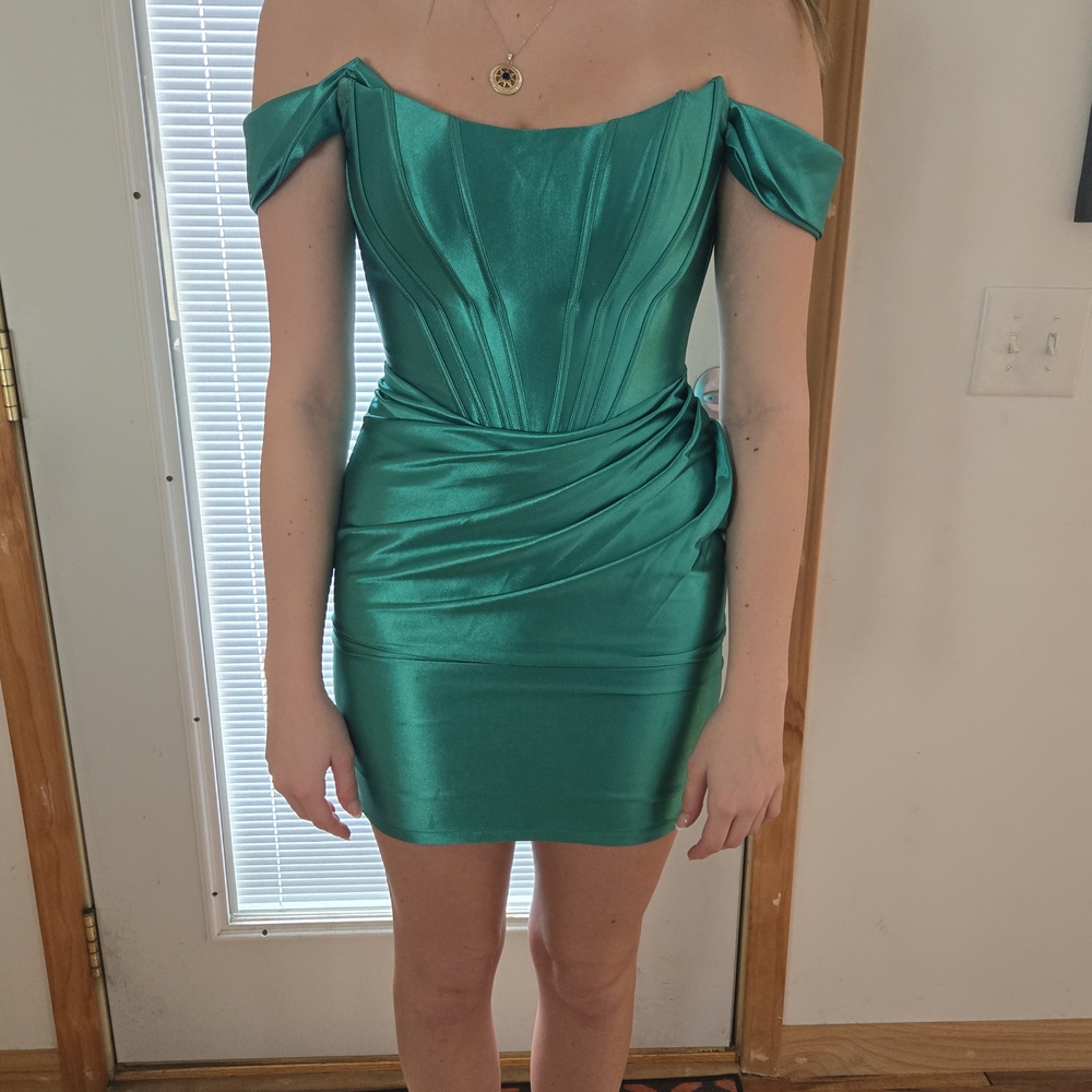 Sherri Hill Emerald Satin Off-Shoulder Mini Dress Size 0